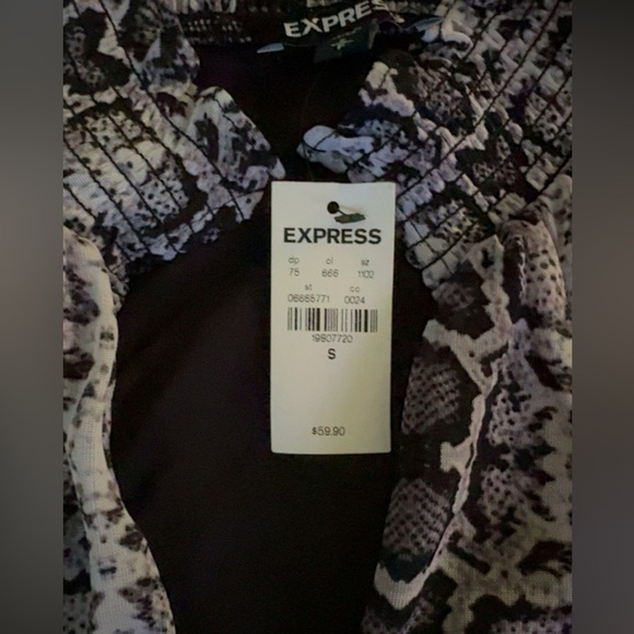Express Blouse - Picture 4 of 5